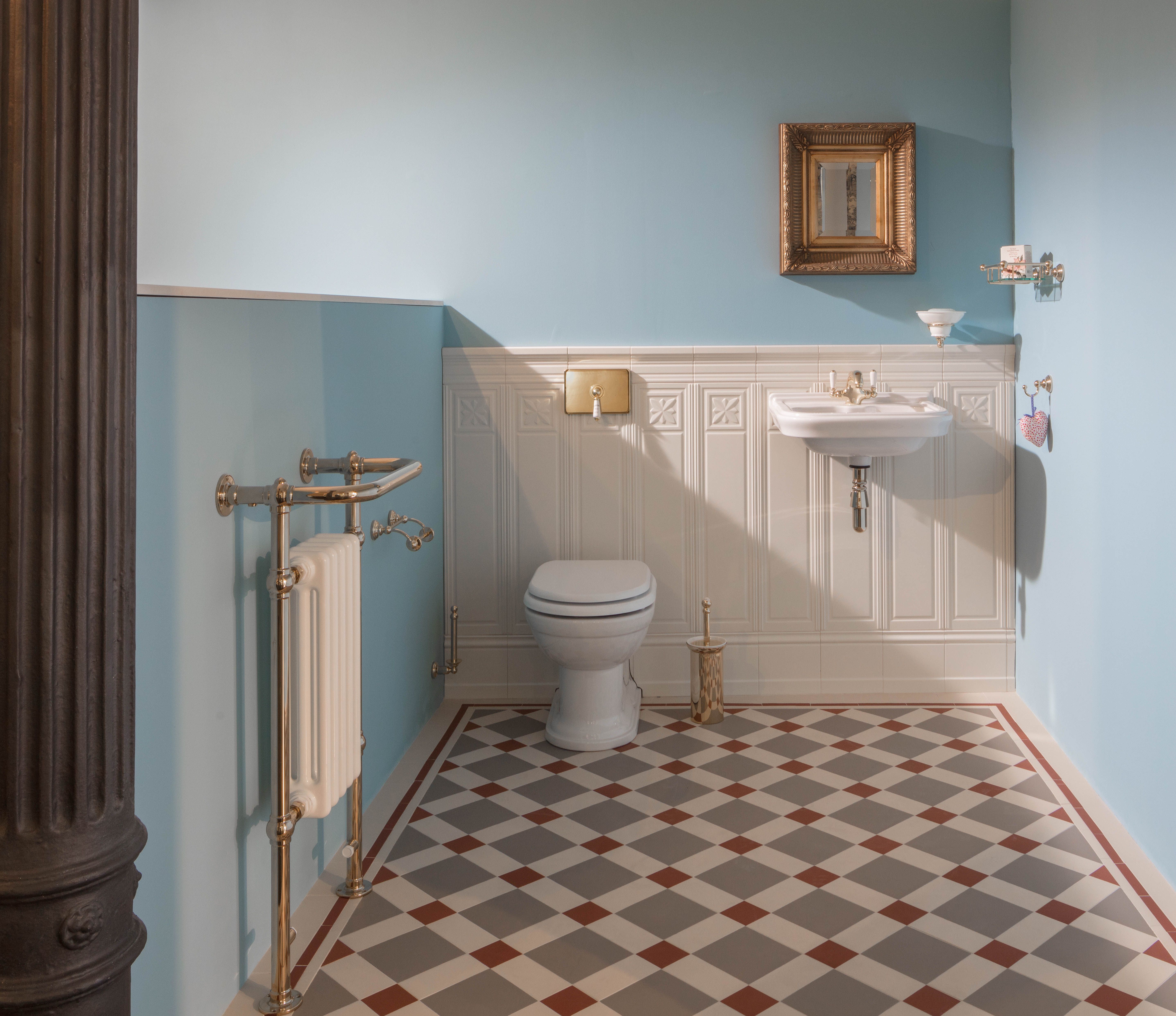 img/1920er-badezimmer-fliesendesign.jpg